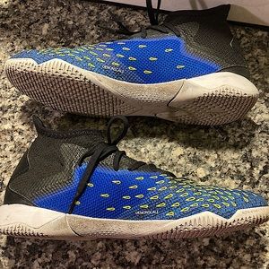 Men’s Adidas Predator Freak .3 indoor soccer shoes